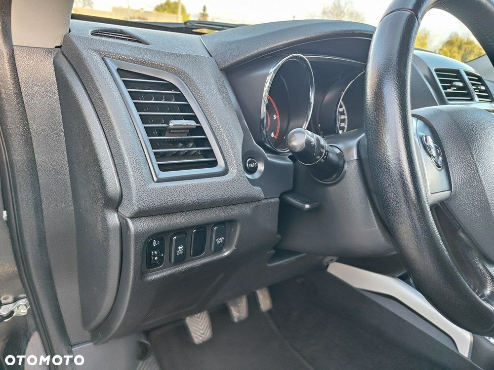 Mitsubishi ASX 1.8 DID Invite 4WD AS&G - 14