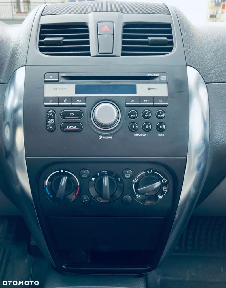 Suzuki SX4 1.6 Comfort - 9