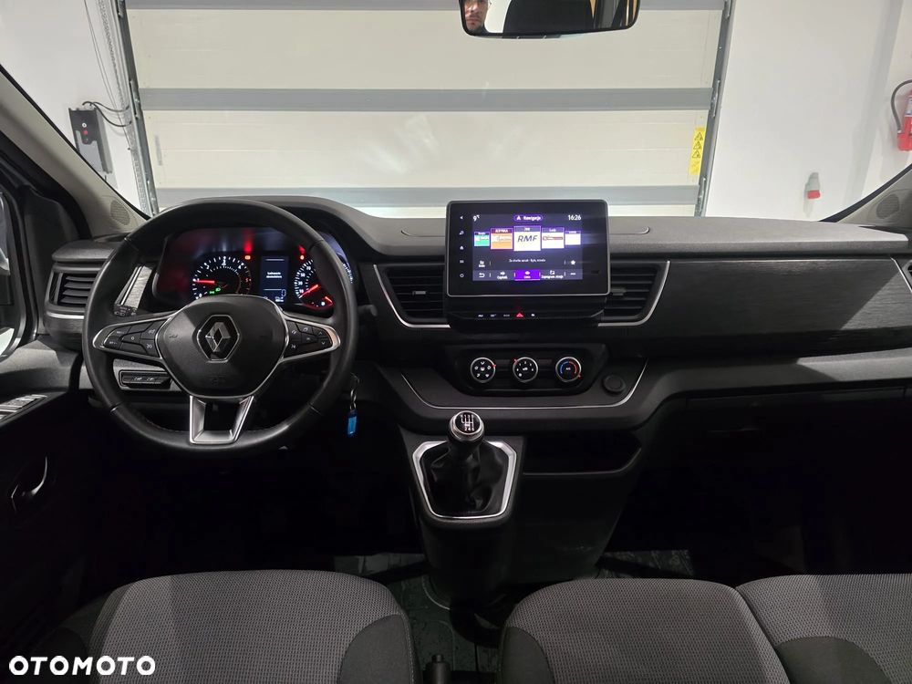 Renault Trafic 2.0 dCi - 12