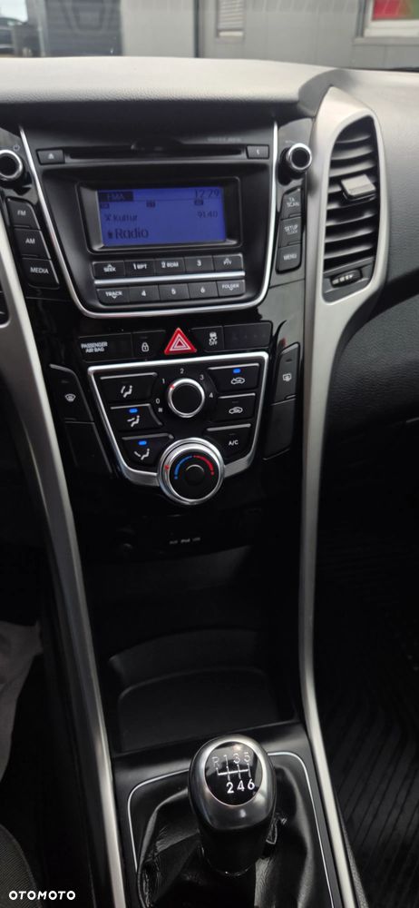 Hyundai i30 1.4 Trend - 29