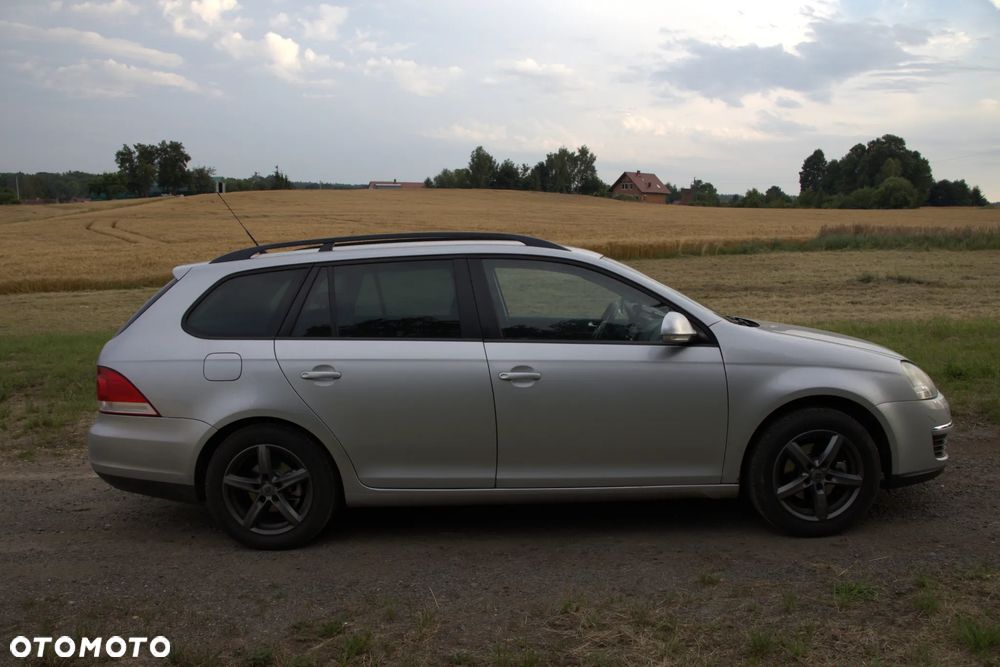 Volkswagen Golf 1.6 Comfortline - 5