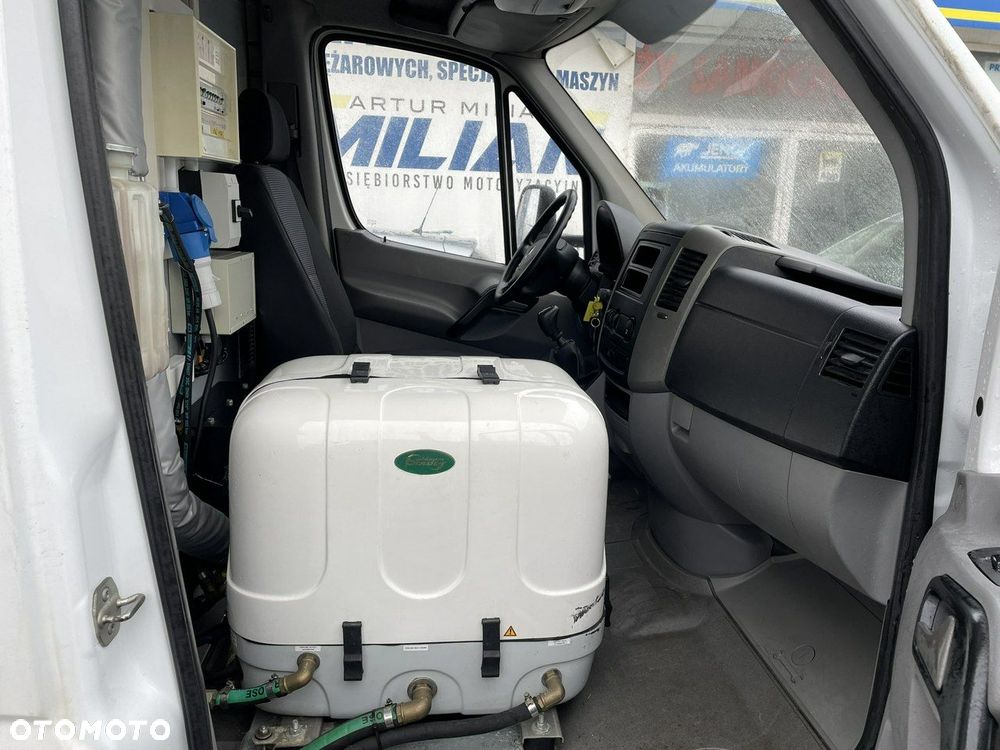 Mercedes-Benz Sprinter - 35