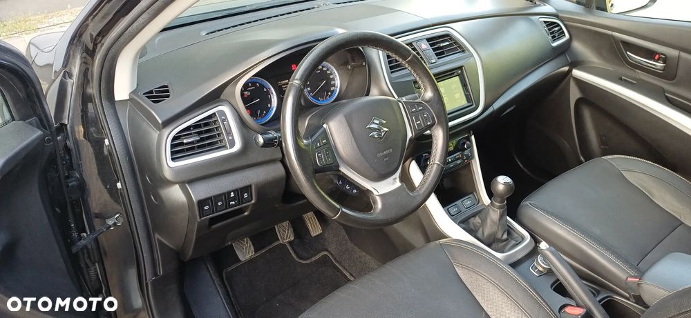 Suzuki SX4 S-Cross 1.6 VVT 4x4 limited+ - 14