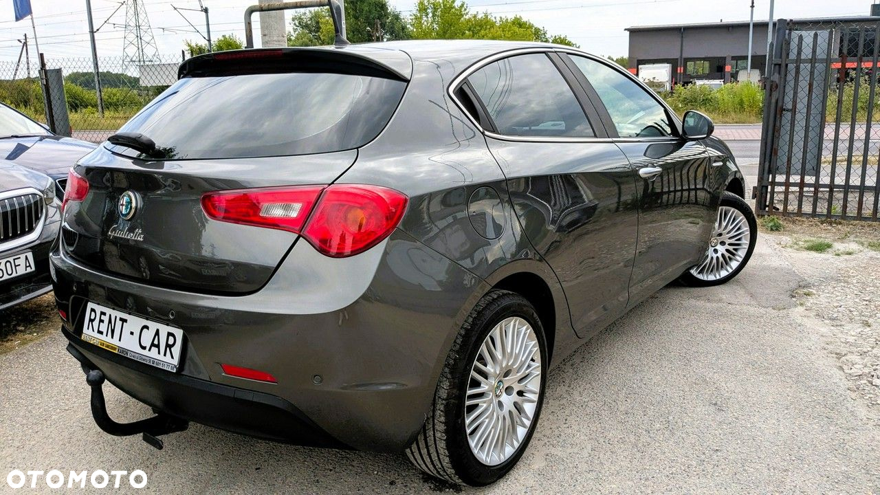 Alfa Romeo Giulietta - 8