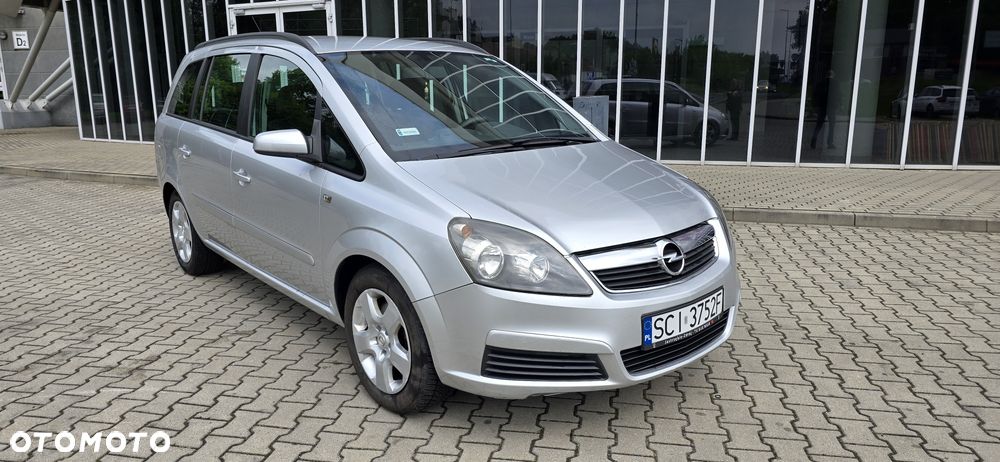 Opel Zafira - 1