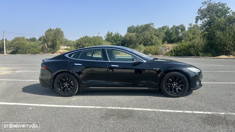 Tesla Model S 85 - 5