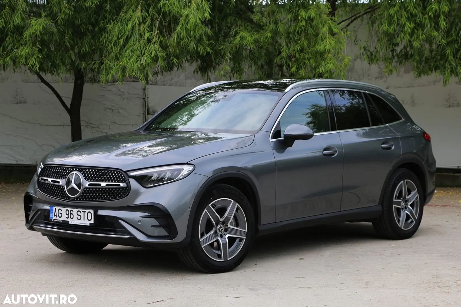 Mercedes-Benz GLC 300 4Matic 9G-TRONIC AMG Line Advanced - 1