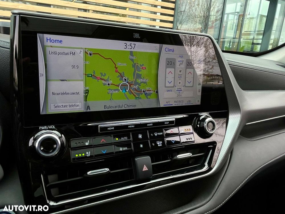 Toyota Highlander 2.5 L Dynamic Force 248CP Luxury Pearly - 18