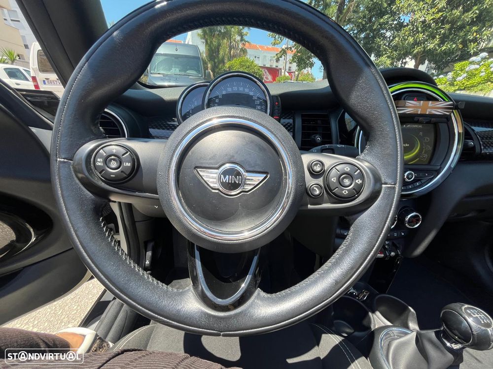 MINI Cabrio Cooper S - 21