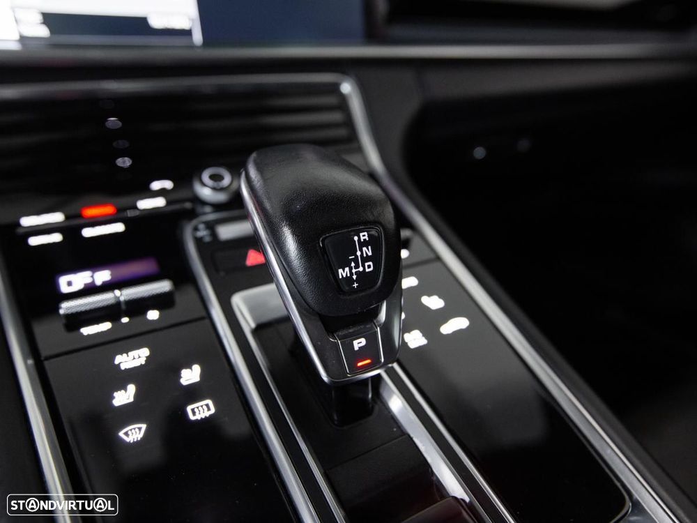 Porsche Panamera 4 S - 29