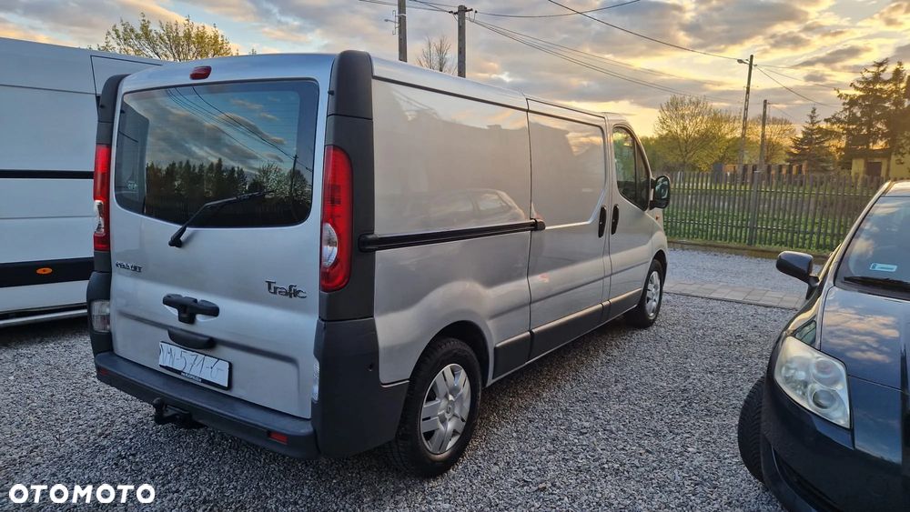 Renault Trafic - 6