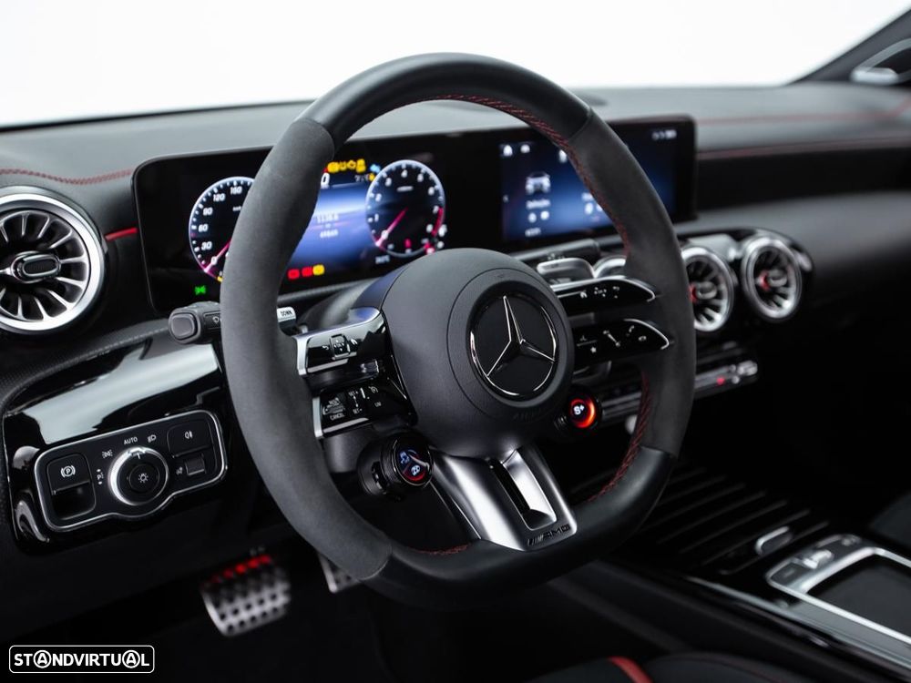Mercedes-Benz CLA 45 AMG - 36