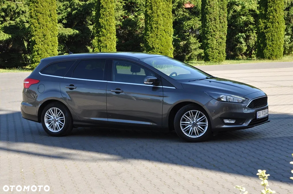 Ford Focus 1.5 TDCi DPF Start-Stopp-System Titanium - 5