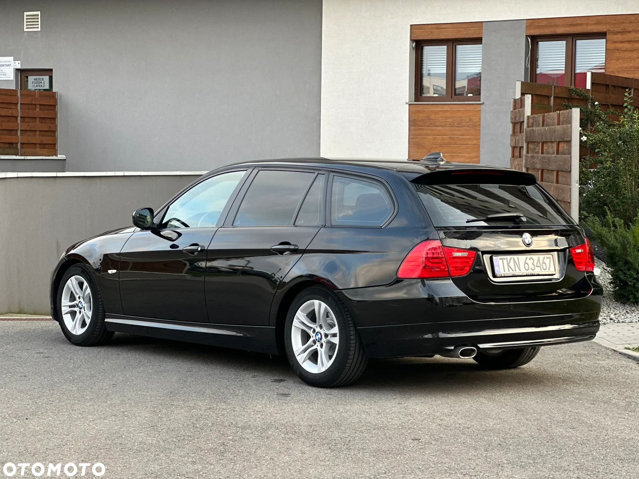 BMW Seria 3 320d DPF Touring - 9