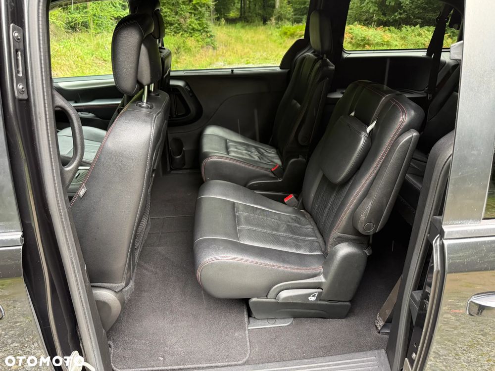 Dodge Grand Caravan 3.6 R/T - 12