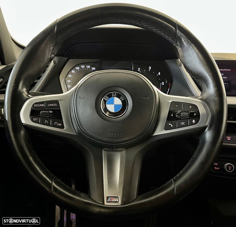 BMW 116 d Pack Desportivo M - 17
