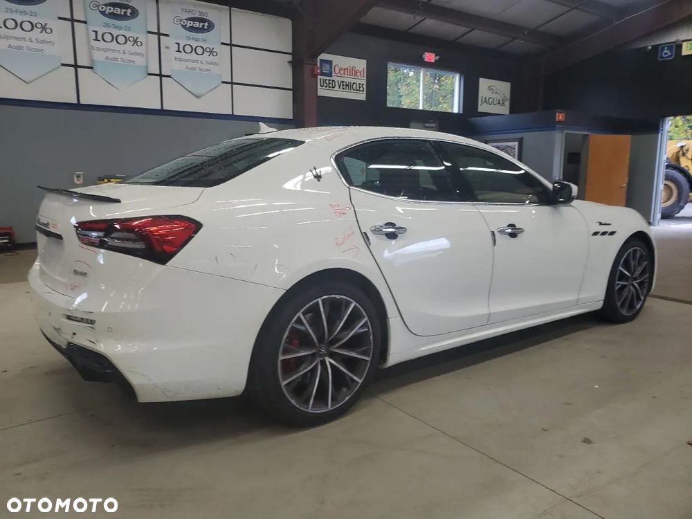 Maserati Ghibli Modena - 4