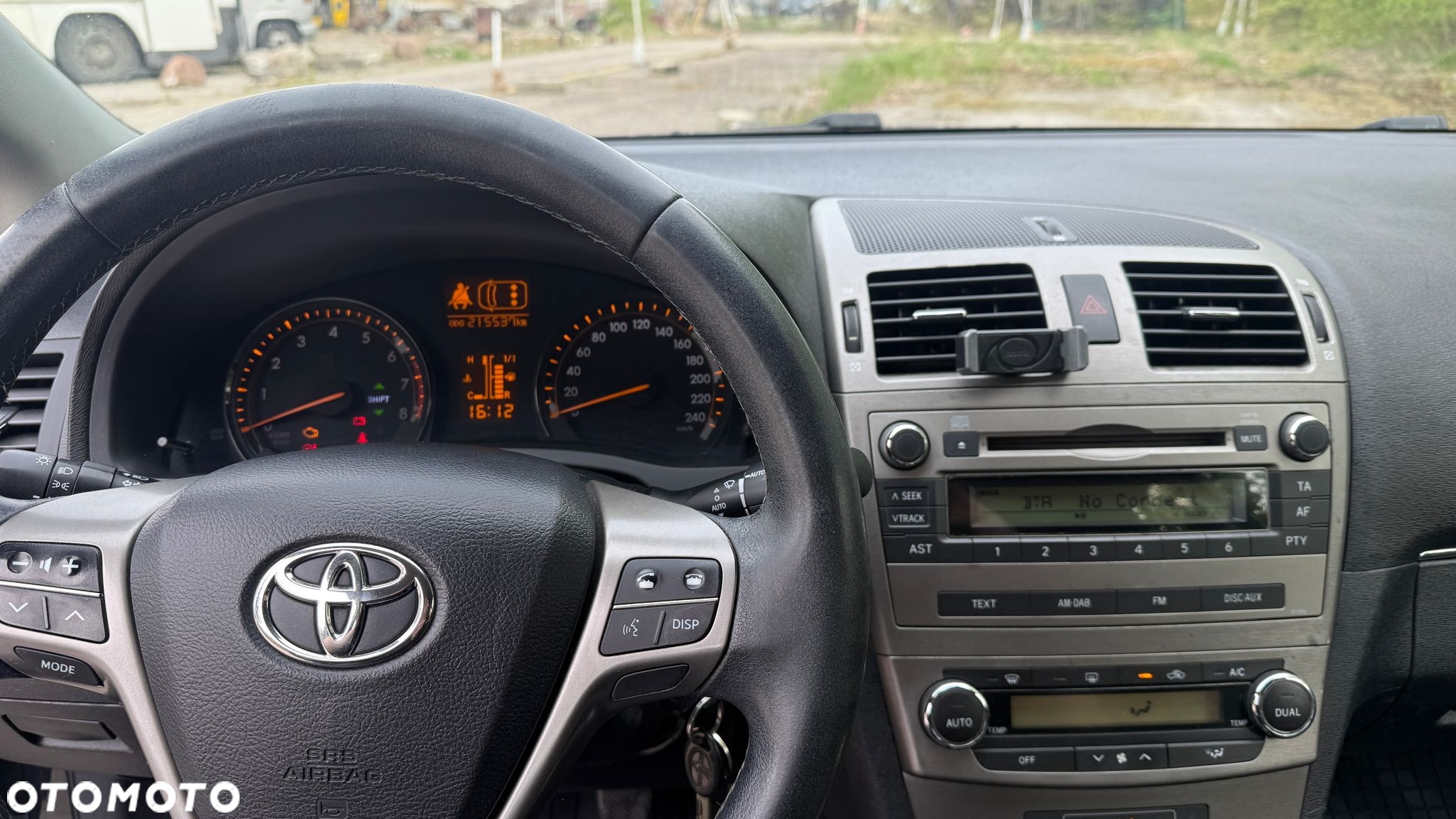 Toyota Avensis - 9