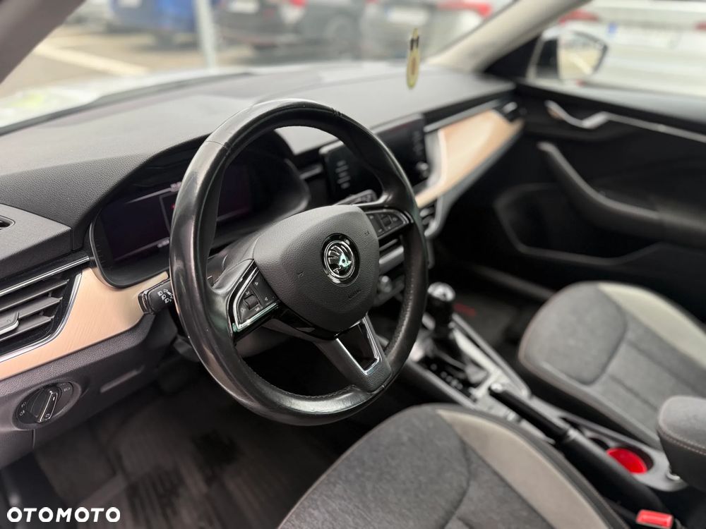 Skoda Kamiq 1.0 TSI Style DSG - 18