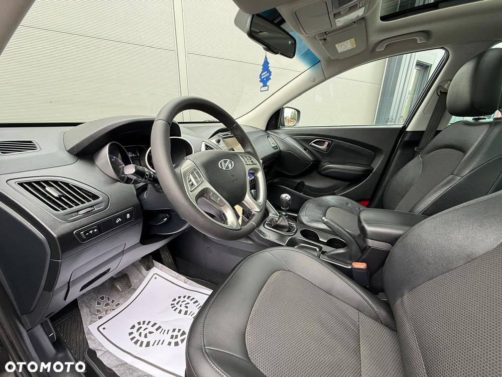 Hyundai ix35 1.7 CRDi 2WD Fifa World Cup Edition - 23