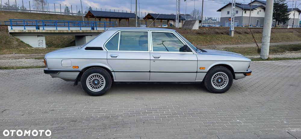 BMW Seria 5 - 15