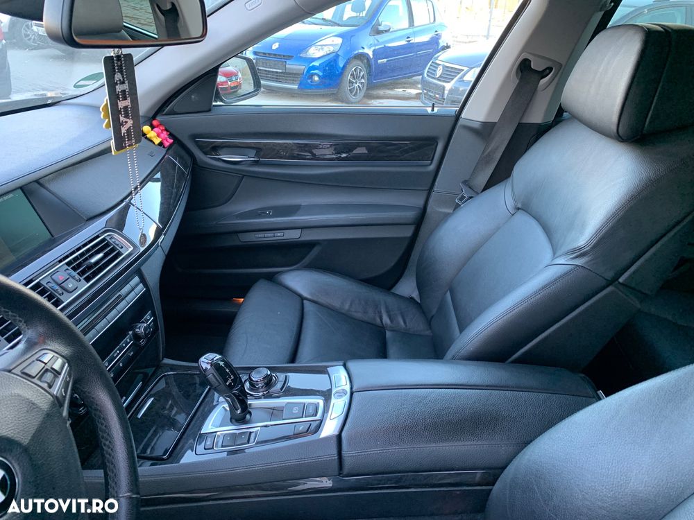 BMW Seria 7 730d xDrive - 12