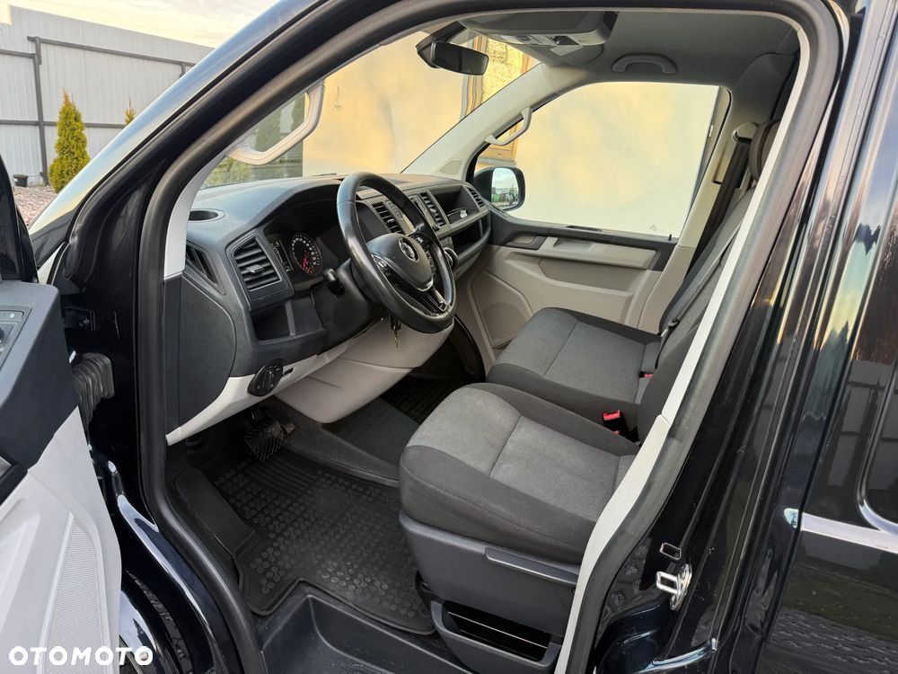 Volkswagen Transporter - 11
