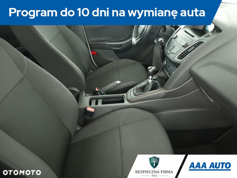 Ford Focus - 8