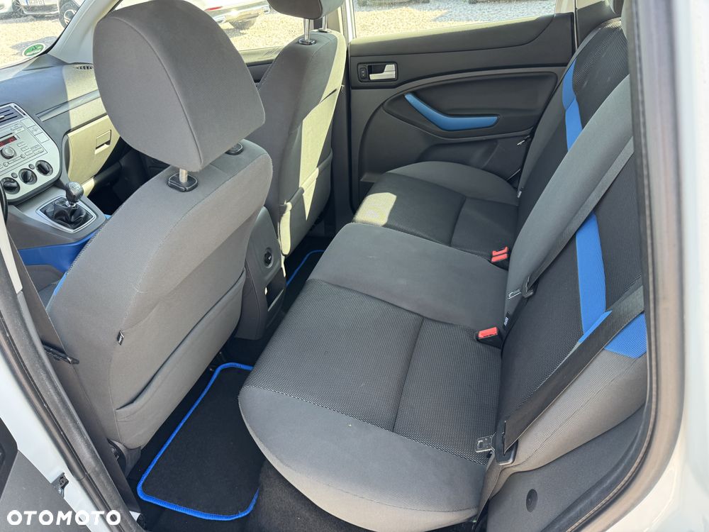 Ford Kuga - 6