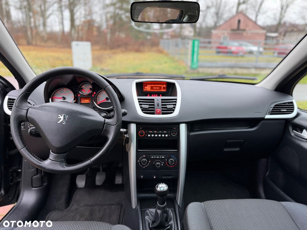 Peugeot 207 HDi FAP 90 (Blue Lion) Business-Line Niveau 2 - 18