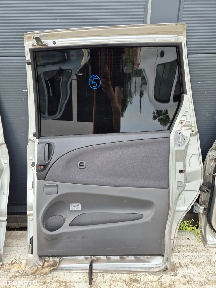 PREVIA II DRZWI BŁOTNIK KLAPA ZDERZAK SZYBA FOTEL CHŁODNICA WODY WZMOCNIENIE WENTYLATOR CHŁODNICY - 30