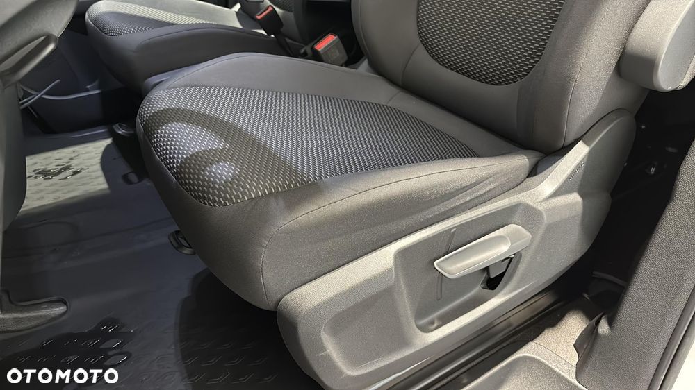 Volkswagen ID. Buzz - 13