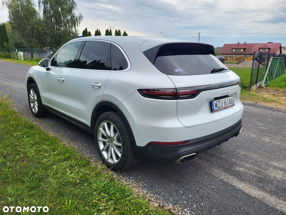 Porsche Cayenne Standard - 5