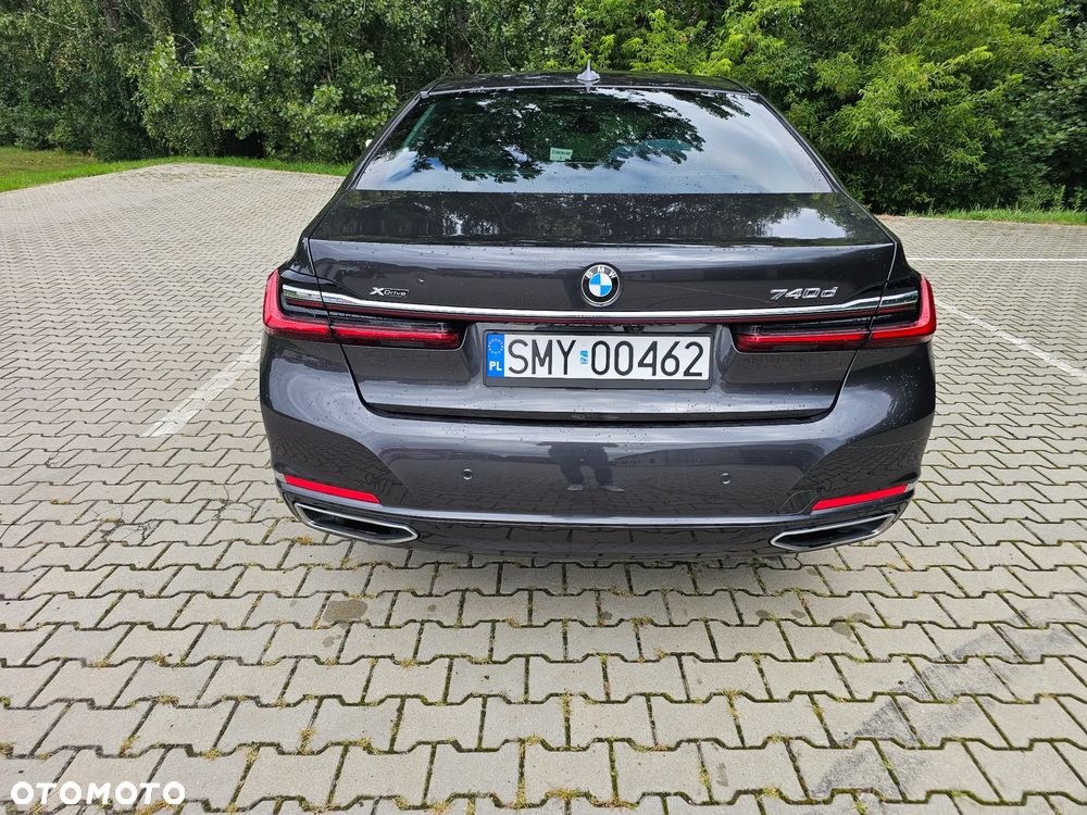 BMW Seria 7 740d xDrive mHEV - 4
