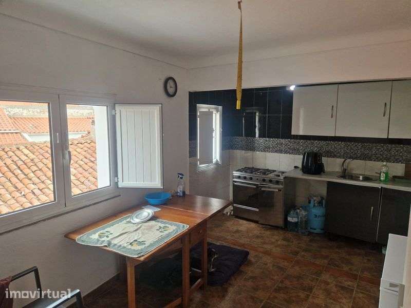 Vende casa no Alentejo em estado novo. Pronta a habitar. - Grande imagem: 4/11