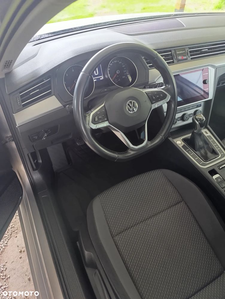 Volkswagen Passat 2.0 TDI EVO Essence - 8