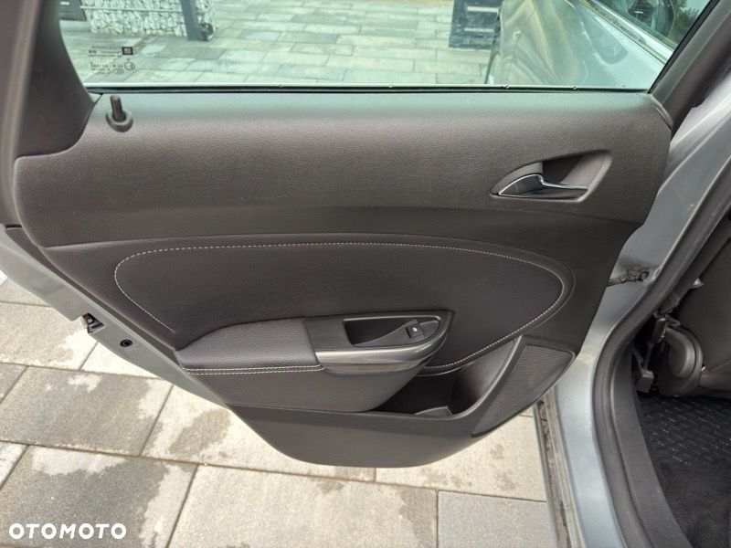 Opel Astra 1.4 Turbo Innovation - 29