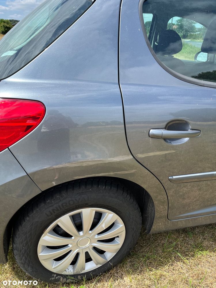 Peugeot 207 1.6 VTi Premium - 6