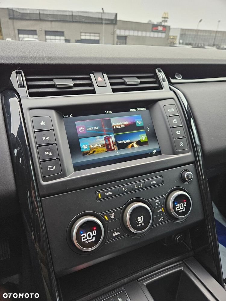 Land Rover Discovery 3.0 Si6 SE - 19