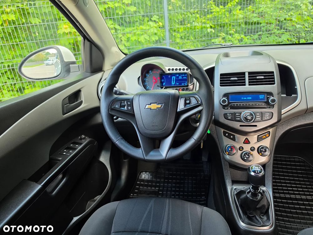 Chevrolet Aveo 1.2 LS - 6
