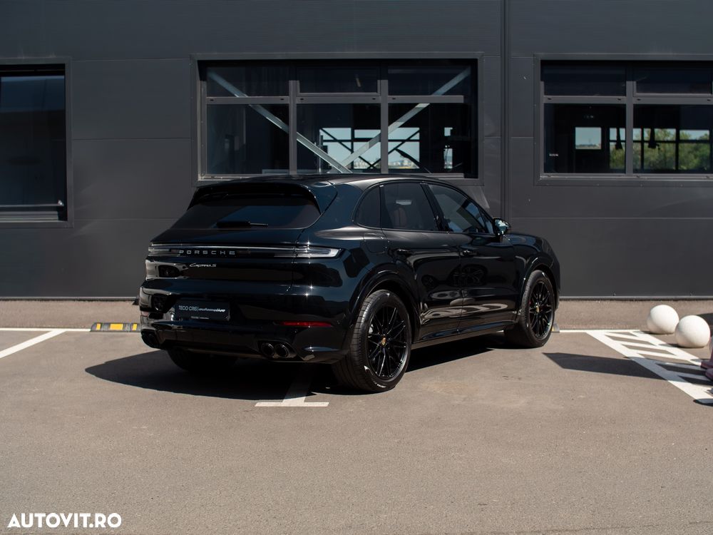 Porsche Cayenne - 3