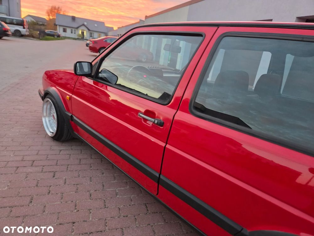 Volkswagen Golf 1.3 - 23