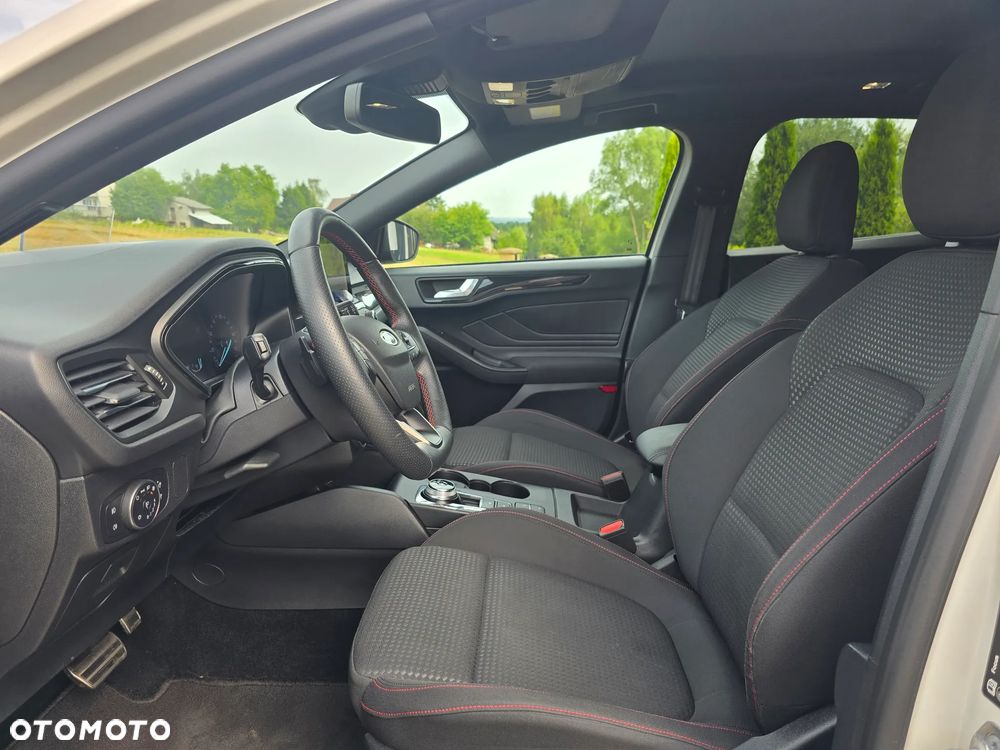 Ford Focus 1.5 EcoBoost STart-Stopp-System ST-LINE - 11