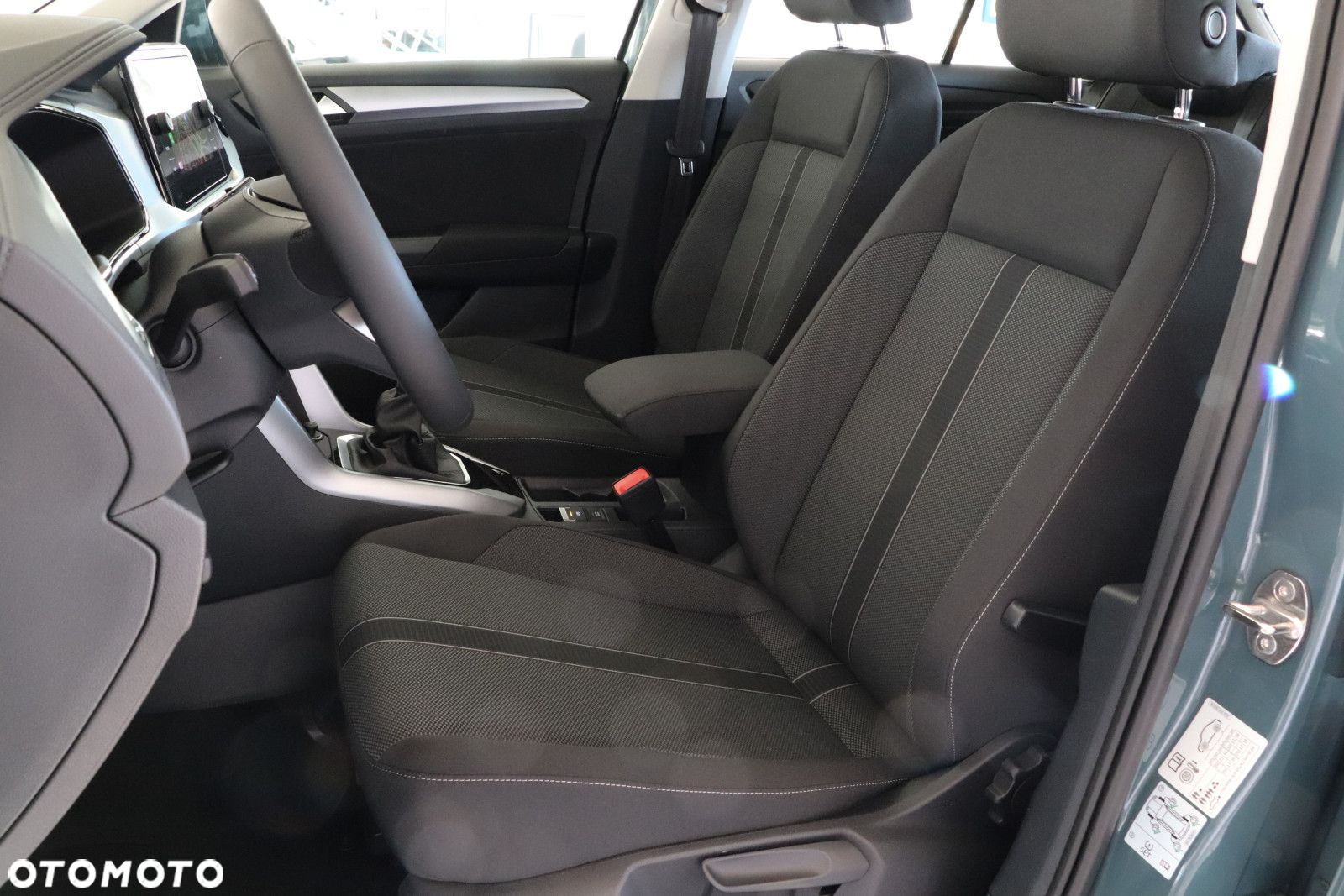 Volkswagen T-Roc - 14
