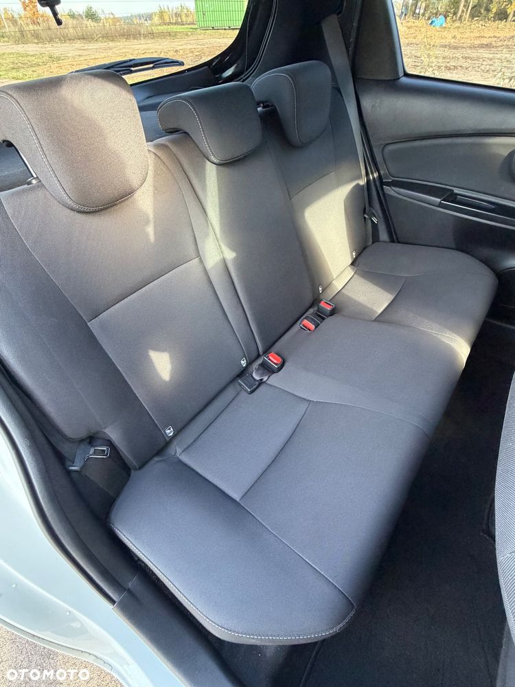 Toyota Yaris - 34