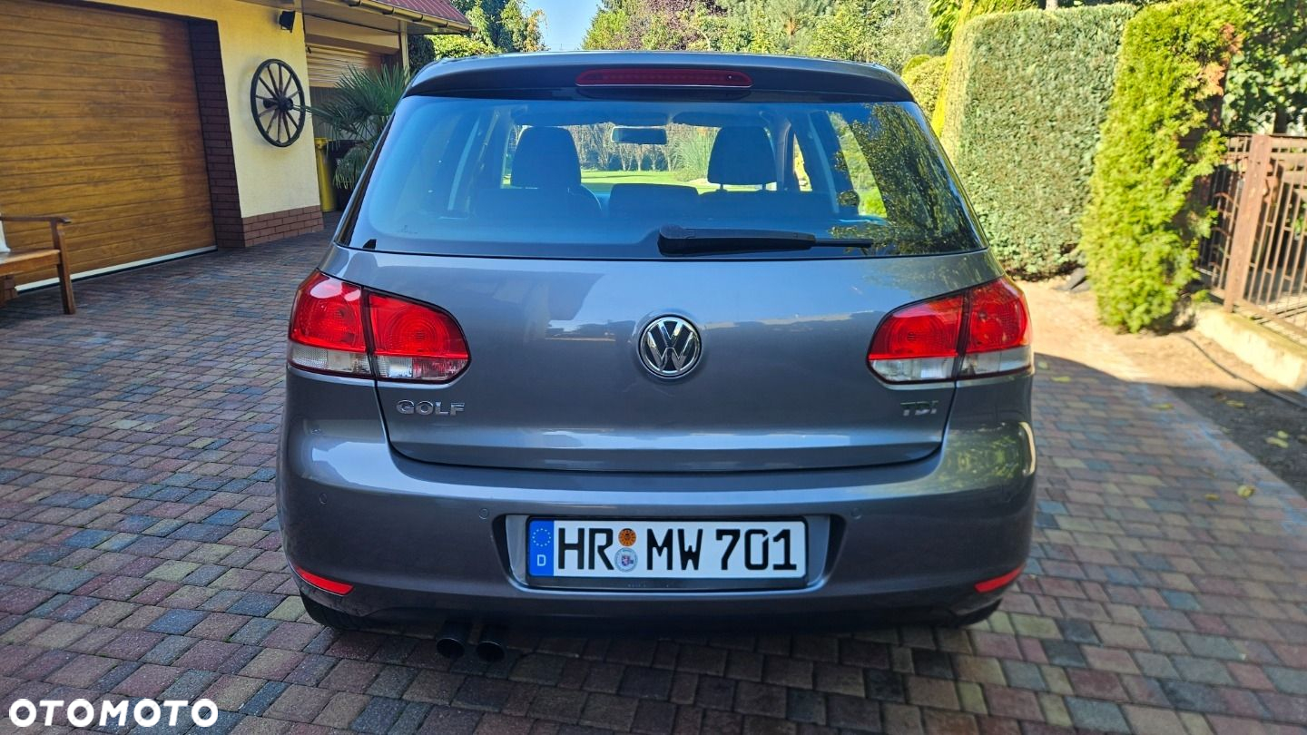 Volkswagen Golf - 8