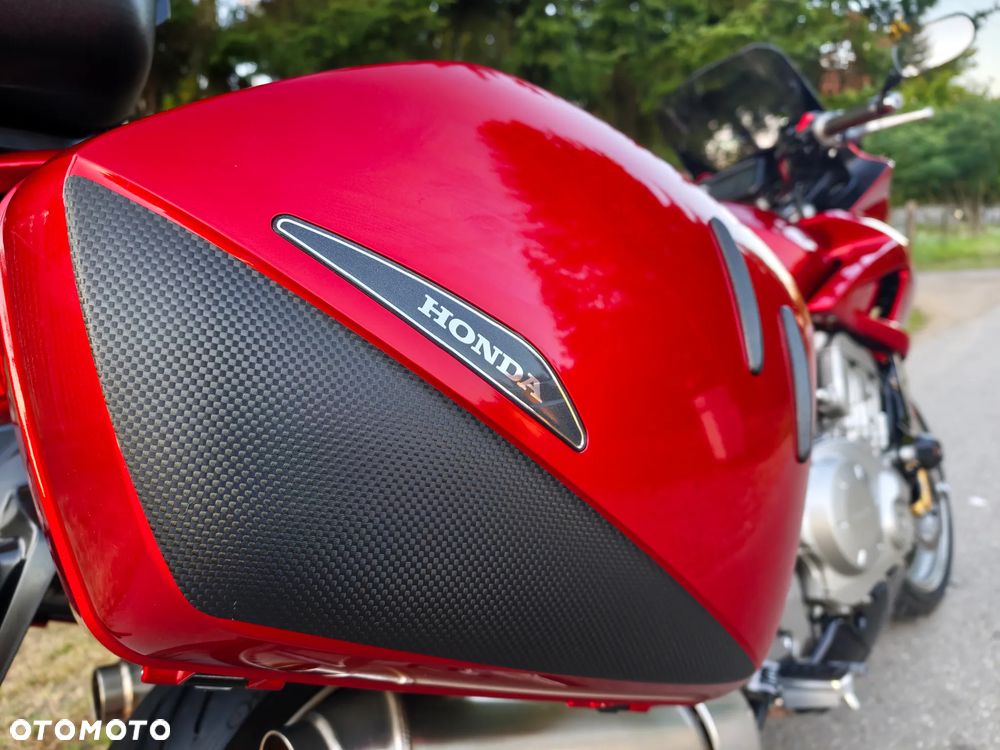 Honda CBF - 23