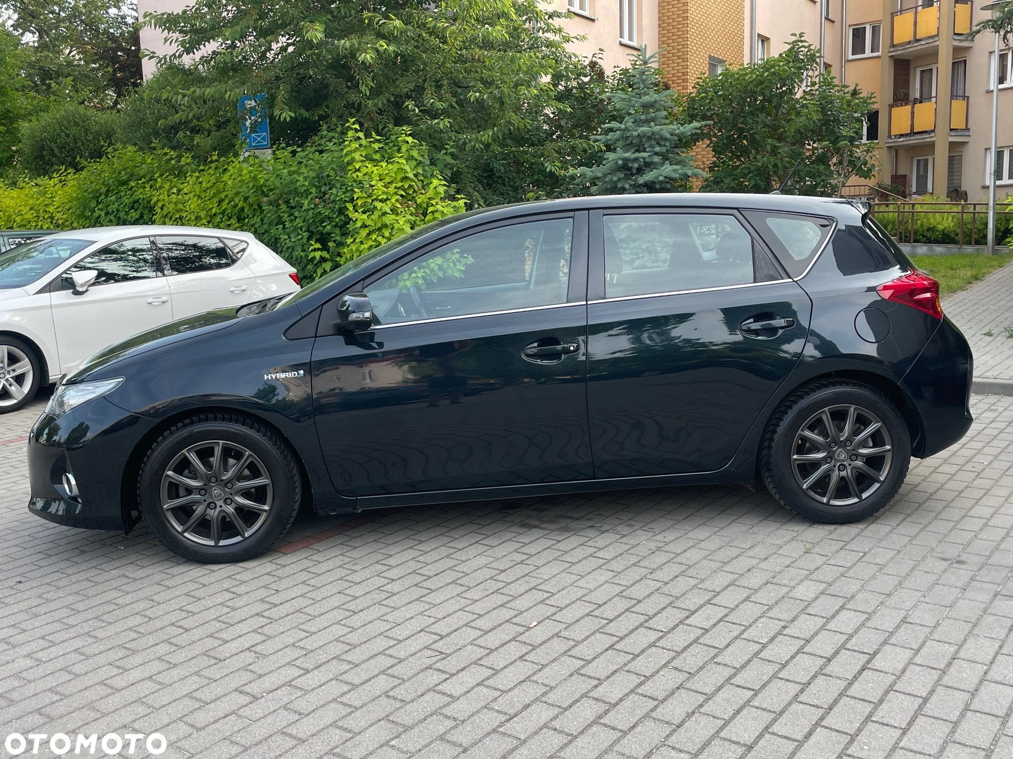 Toyota Auris 1.8 VVT-i Hybrid Automatik Executive - 2