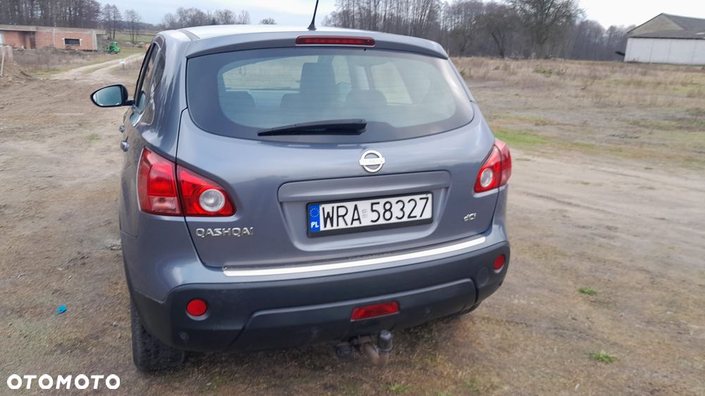 Nissan Qashqai 2.0 dCi 4x4 Lounge - 4