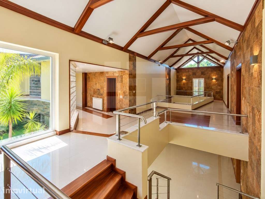 **MORADIA T6 COM 1.163 M², PISCINA E TERRENO DE 4.857 M² - BELAS, S... - Grande imagem: 5/21